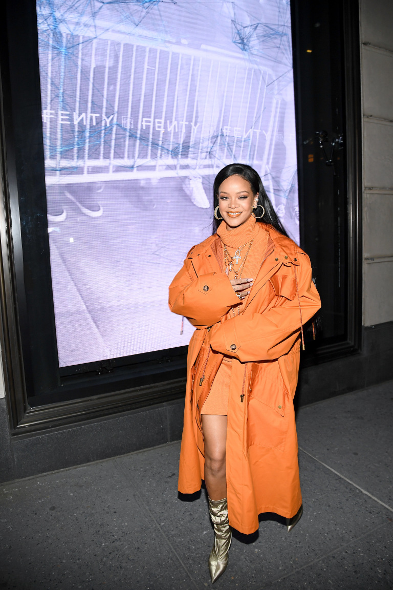 3 Rihanna New York Fashion Week