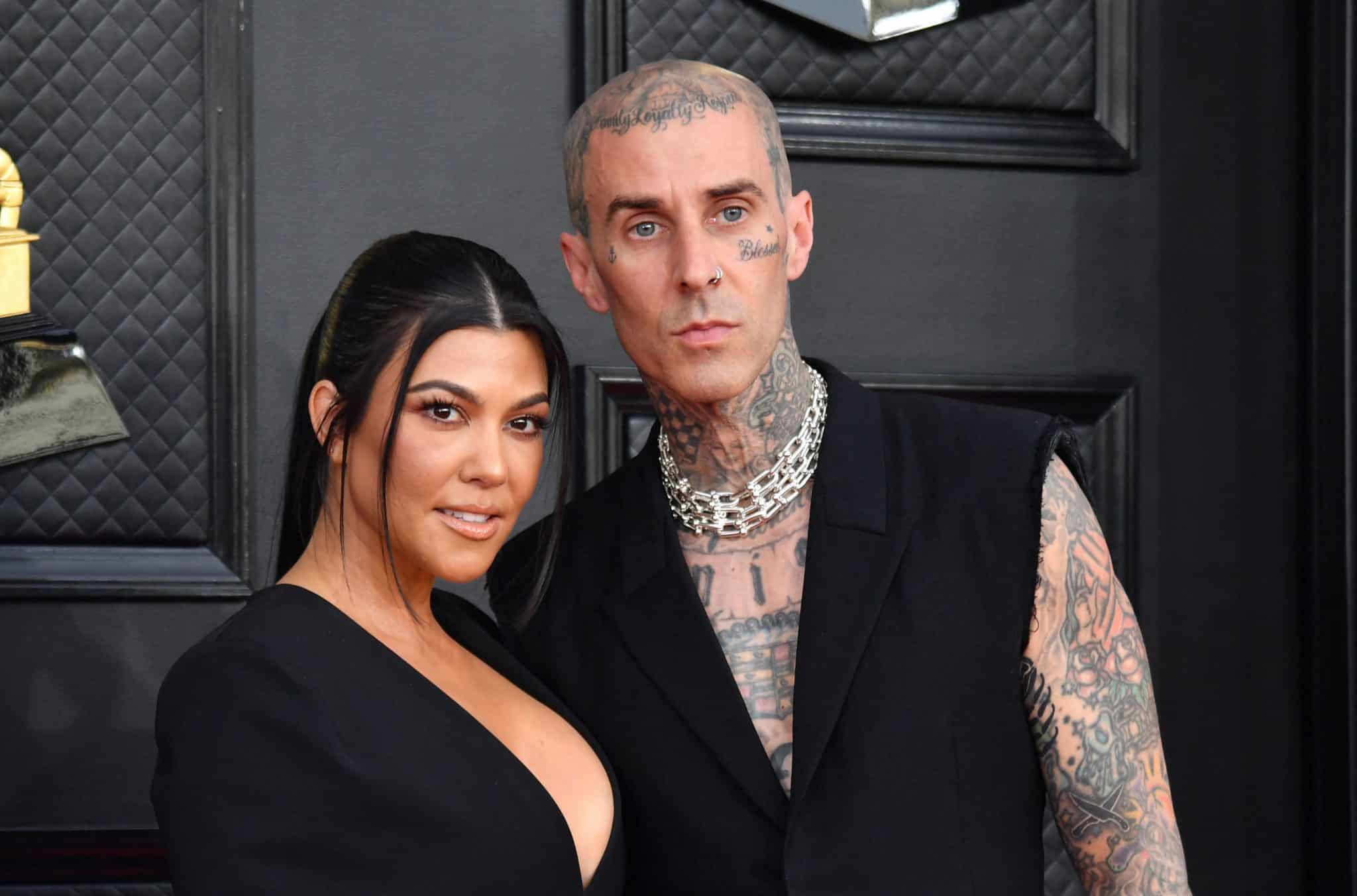 kourtney-kardashian-travis-barker-eskuvoi-vacsora
