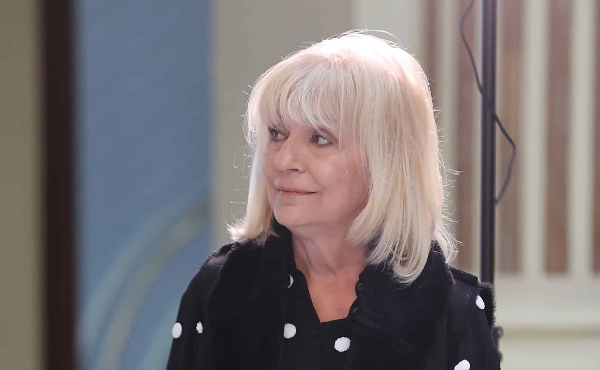szily nora aram nelkul