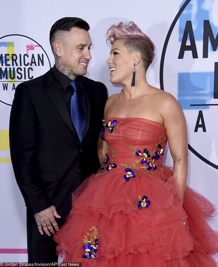 hiressegparosok Pink es Carey Hart 20 ev