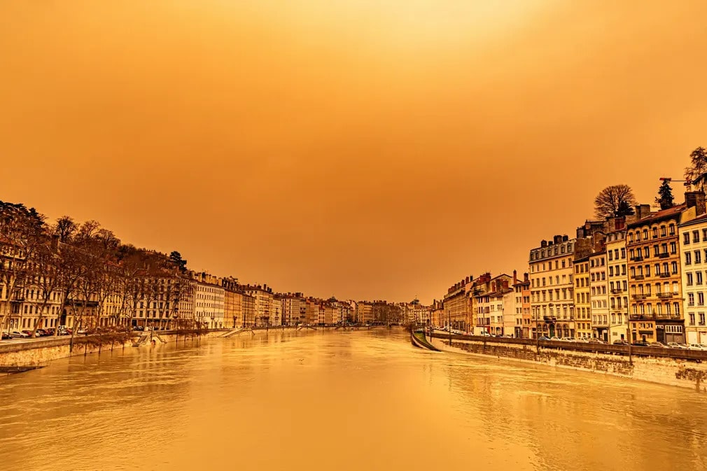 Saône-folyo_-szahara_-homok_-idojaras_-meteorologia_-jelenseg_-konrad-k_-nap-fotoja