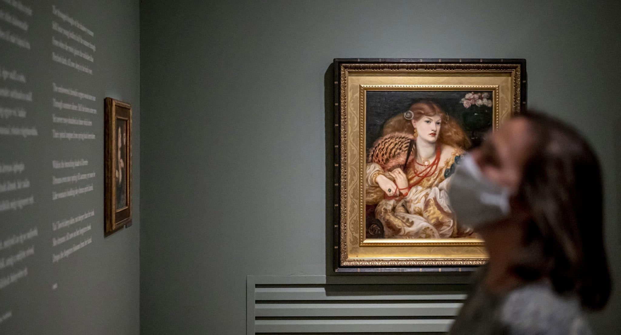 Dante Gabriel Rossetti Monna Vanna (1866) címû festménye a Magyar Nemzeti Galéria Vágyott szépség címû, a londoni Tate Britain preraffaelita mestermûveibõl válogatott tárlatának megnyitóján a Magyar Nemzeti Galériában 2021. május 13-án.
/ Fotó: Szigetváry Zsolt / MTI