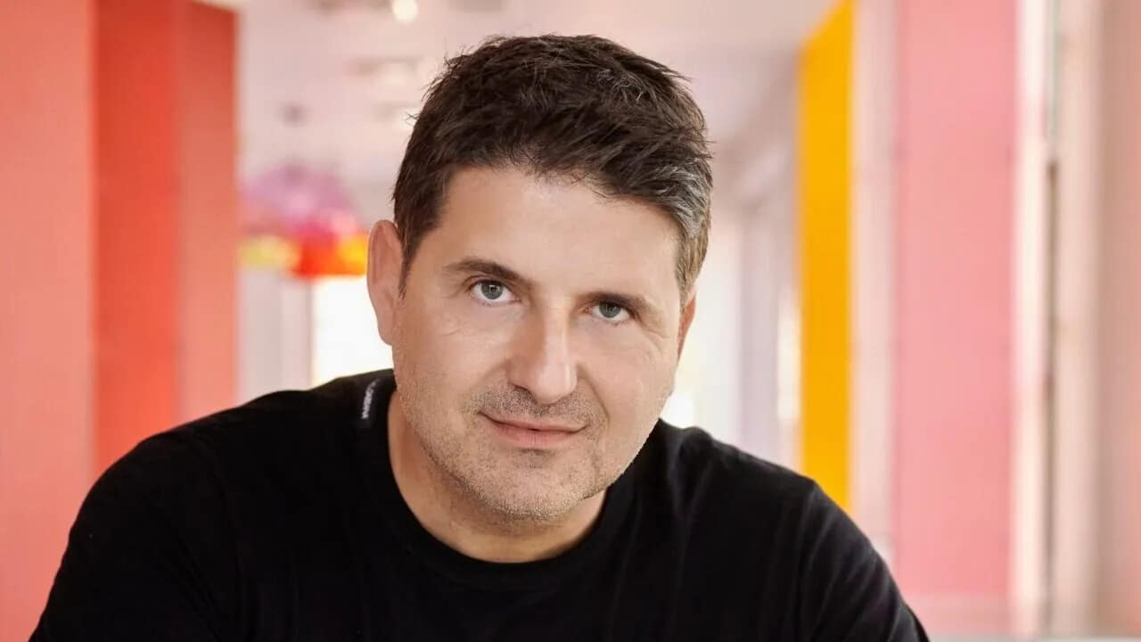 hajdu peter frizbi sminkes