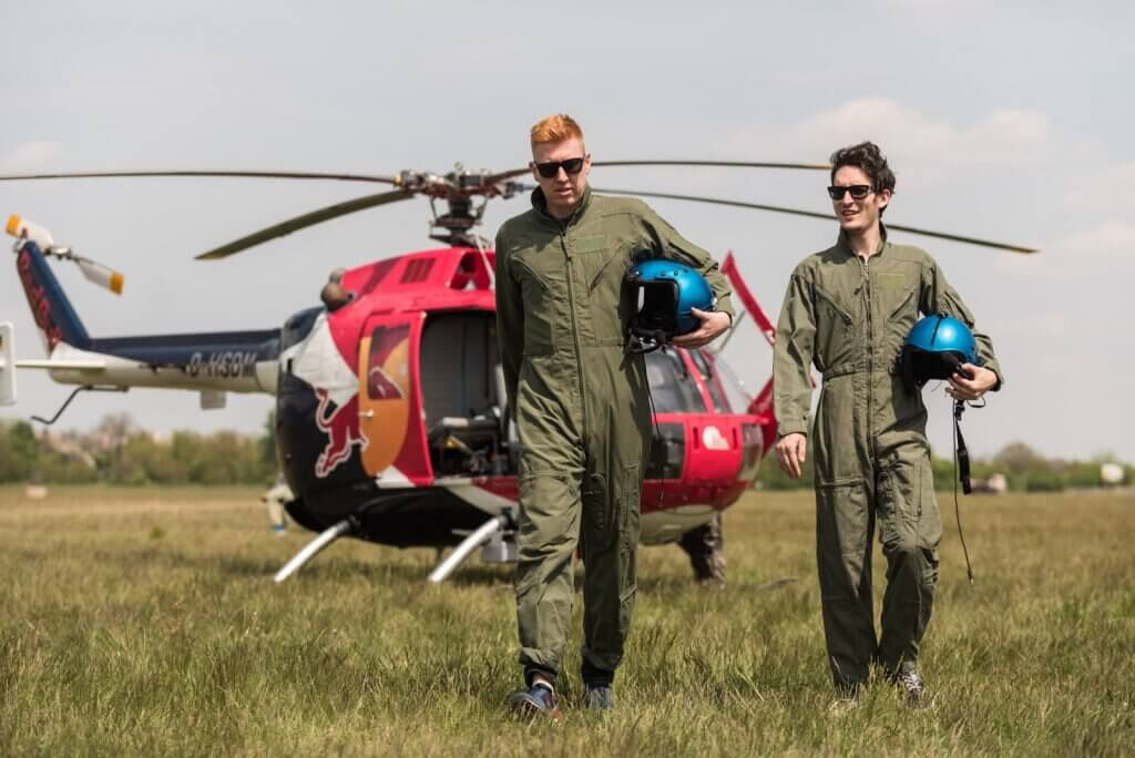 Talán ezúttal tényleg helikopterrel érkeznek a helyszínre?