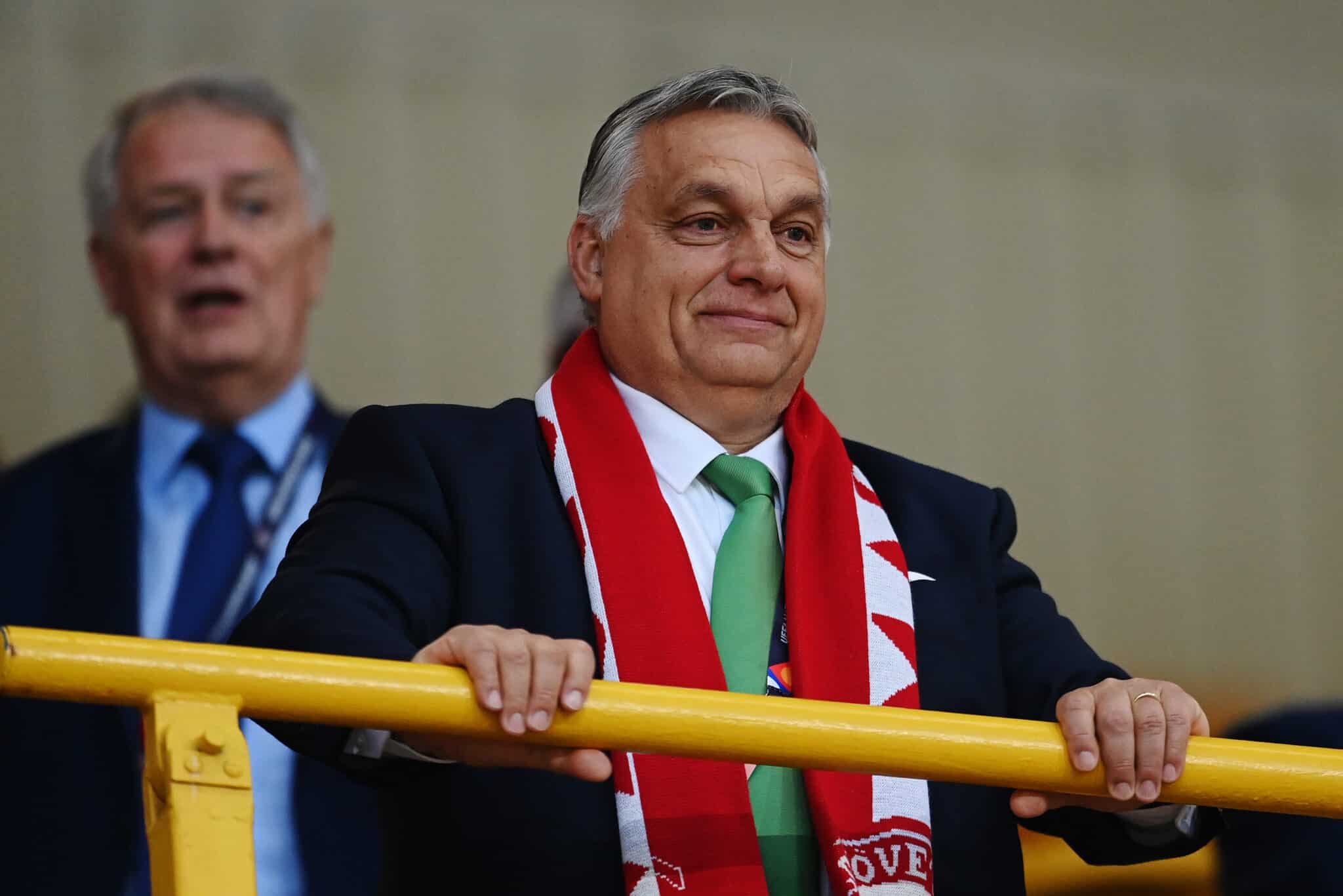 orban-viktor-fizetese-eu-kormanyfok-bere