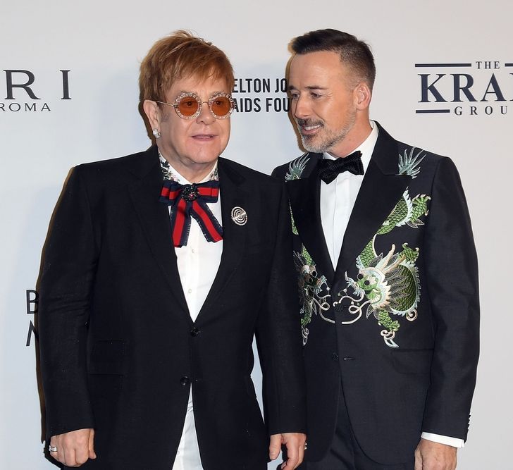 hiressegparosok Elton John es David Furnish 28 ev