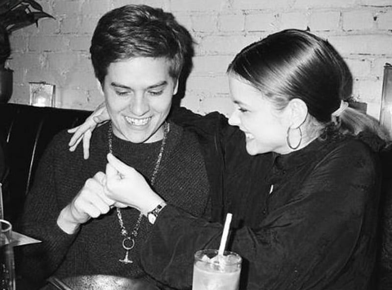 palvin barbara instagram eroszak cenzura dylan sprouse