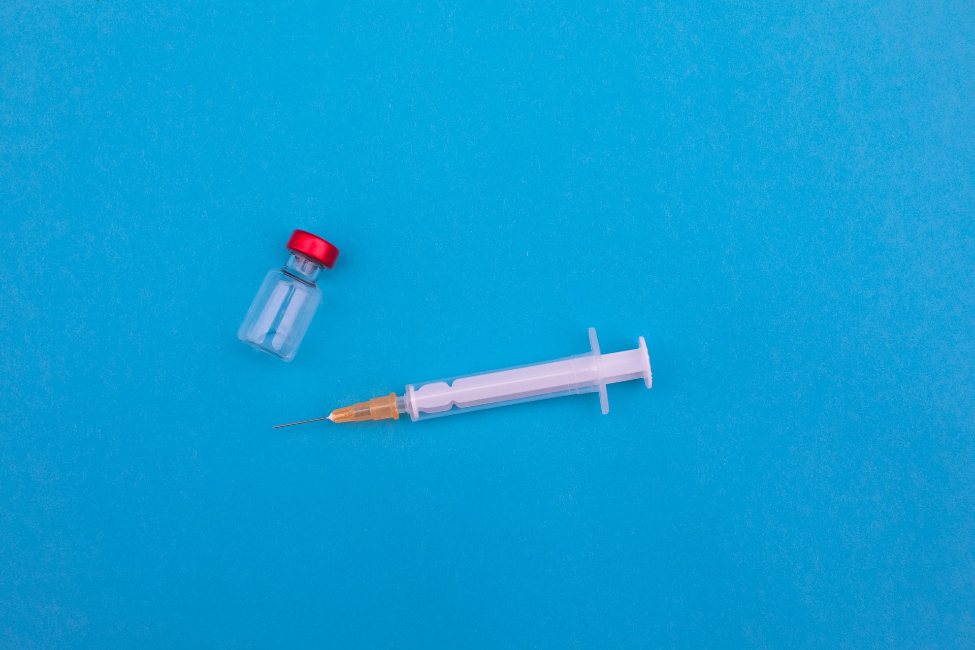 koronavirus vakcina pfizer astrazeneca indiai varians