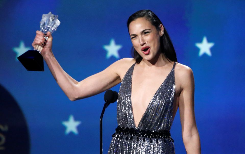 gal gadot 2021 dijkioszto