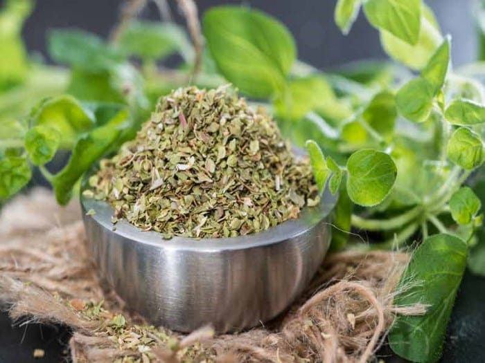 gyömbér oregánó olaj méz fokhagyma téli megfázás megfázás kezelésére egészség tippek
