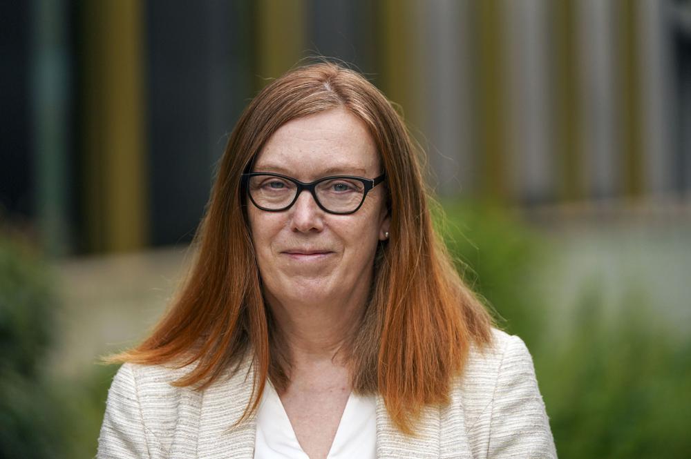 sarah gilbert astrazeneca dame ii erzsebet