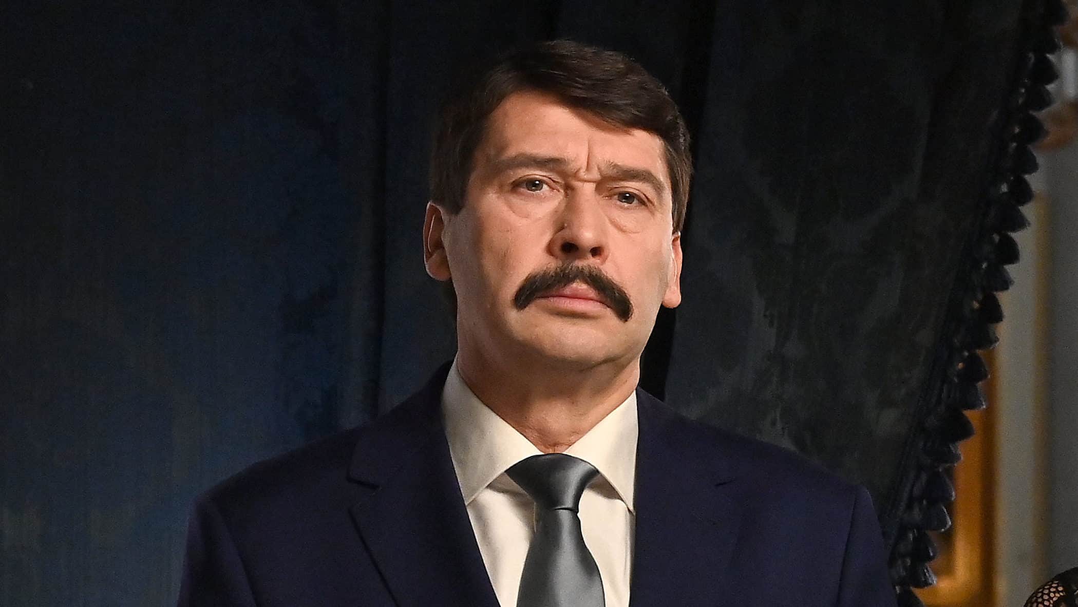 magyar-peter-ader-janos-tuntetes-luxusutazas-alapitvany-villamagyar-peter-ader-janos-tuntetes-luxusutazas-alapitvany-villa