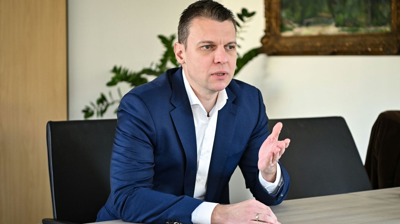 menczer tamas orban viktor meszaros lorinc bl-donto maganrepulo