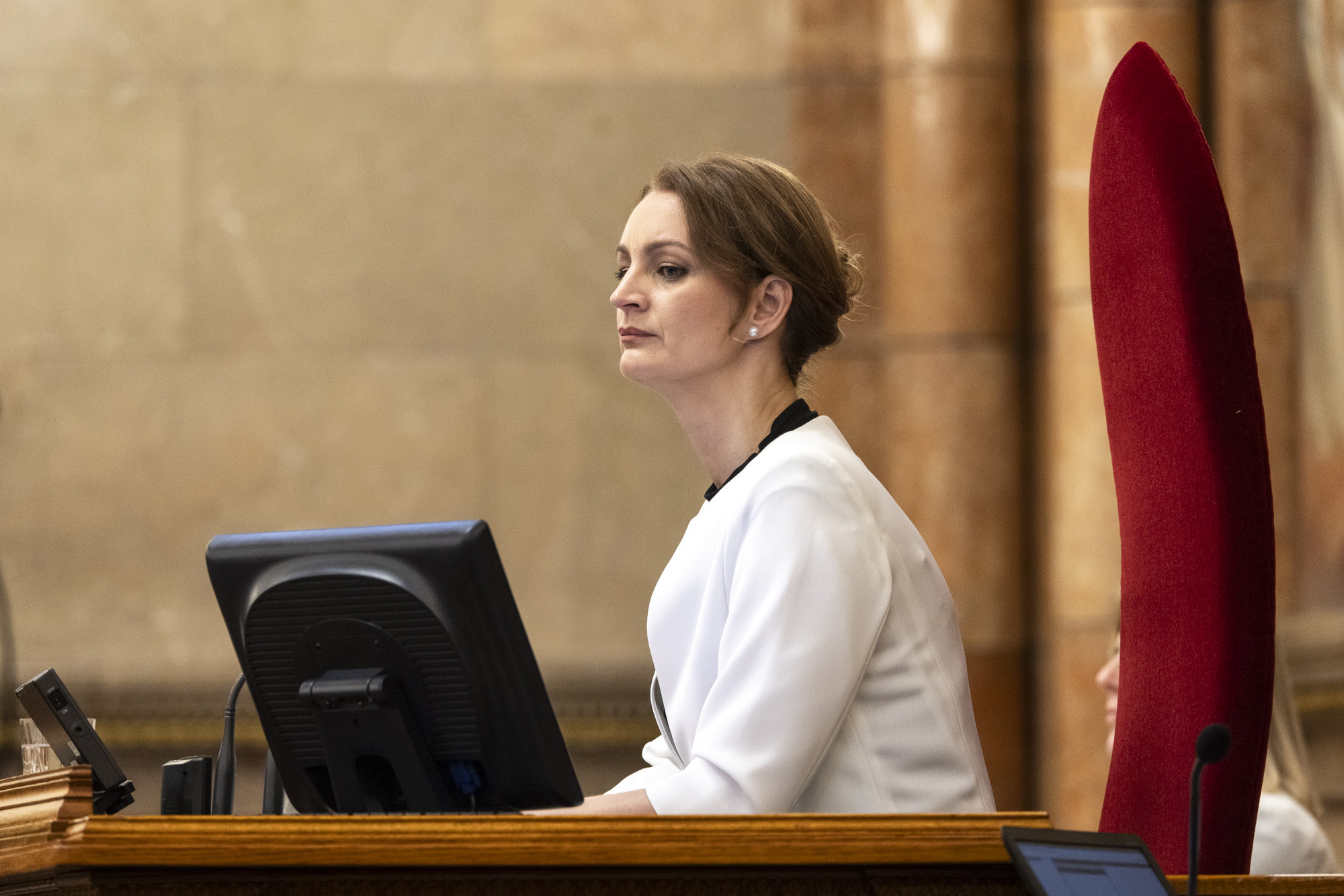 forsthoffer ágnes, az országgyűlés elnökeként a parlamentben