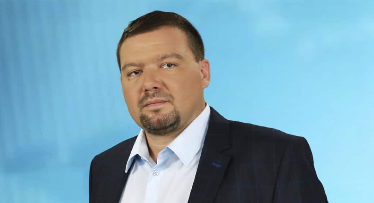 huth gergely pesti sracok pesti tv kituntetes magyar erdemrend fokozat