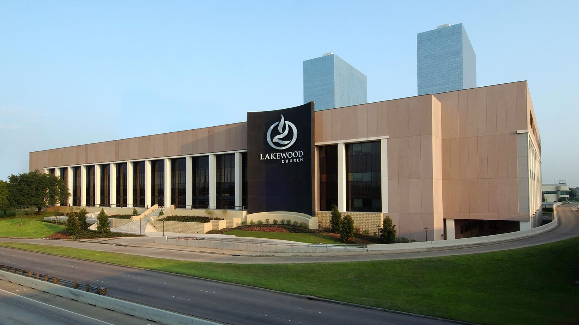 lakewood templom pénz vízvezetékszerelő