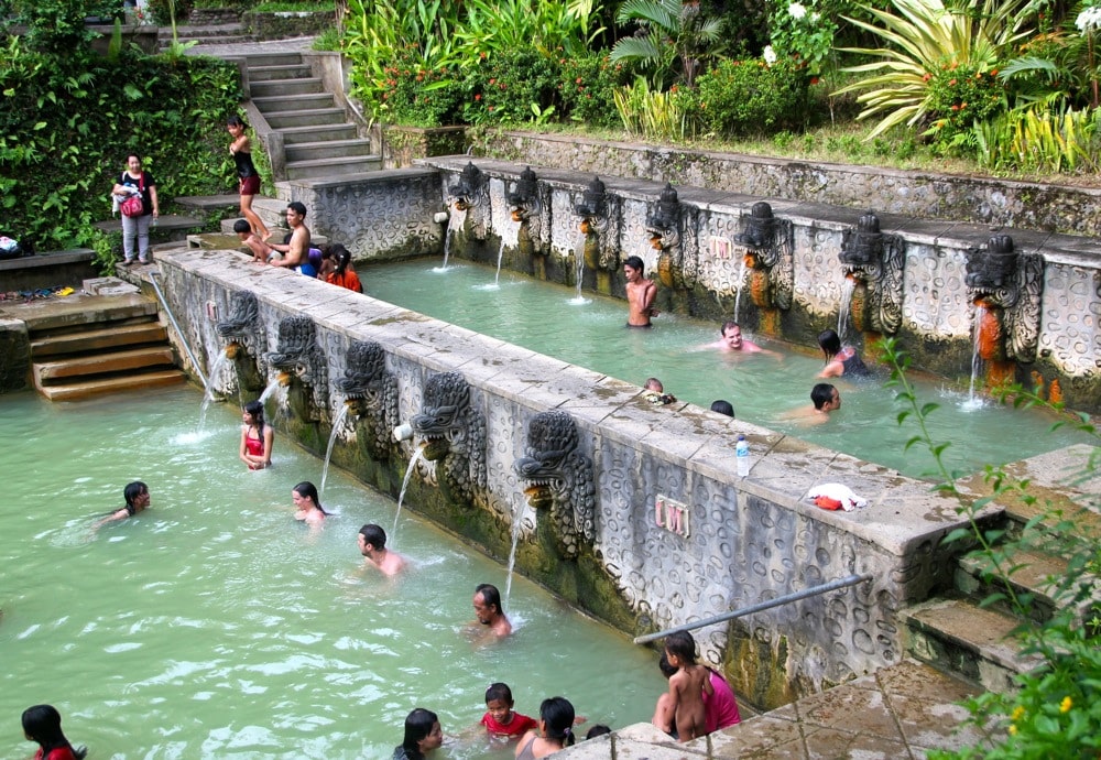 a vilag 10 legjobb gyogyfurdoje, legjobb gyogyfurdok, gyogyfurdo, természetes gyogyfurdo, banjar furdo bali csodalatos szigeten