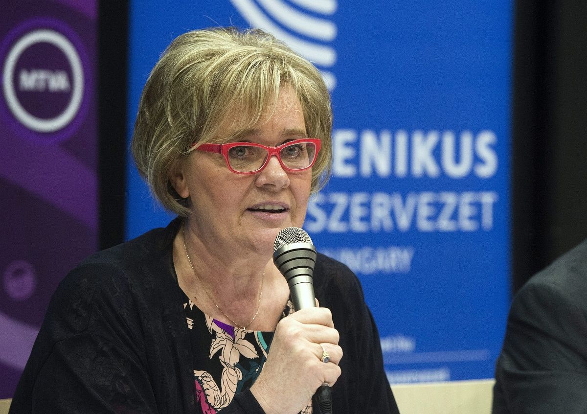siklósi beatrix mtvak közmédia