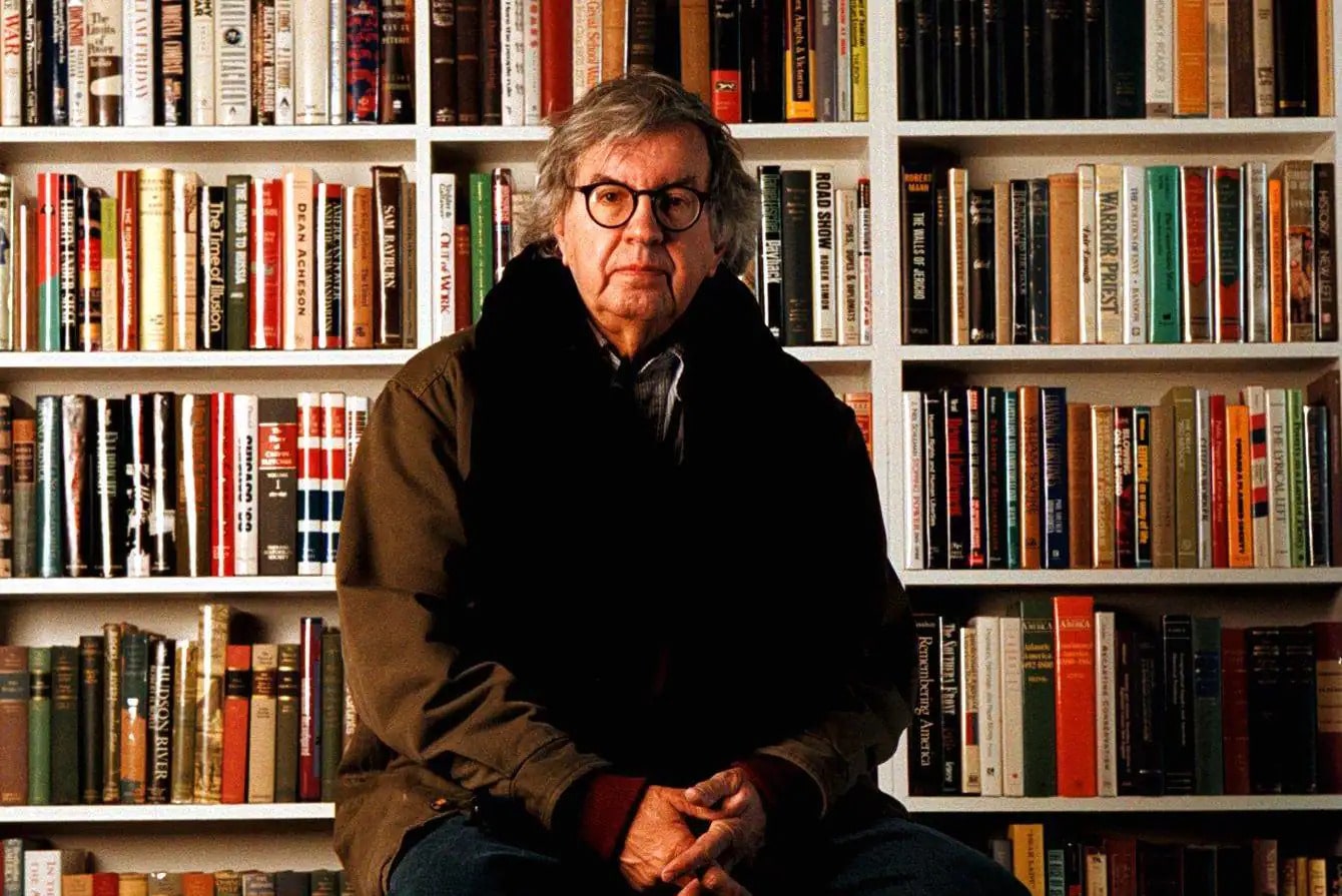 meghalt-larry-mcMurtry-iro-becezo-szavak-tul-a-baratsagon