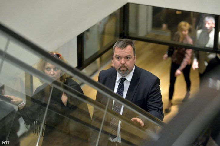 l. simon laszlo muzeumok osszevonasa magyar nemzeti muzeum