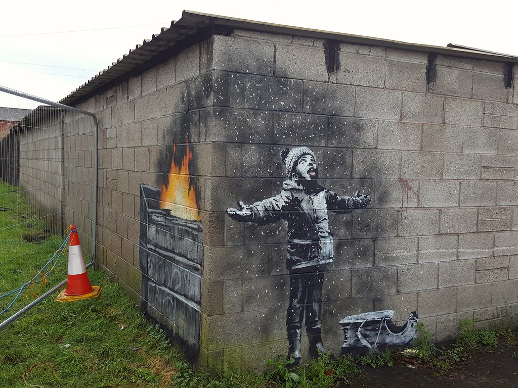 port talboti banksy falfestmeny