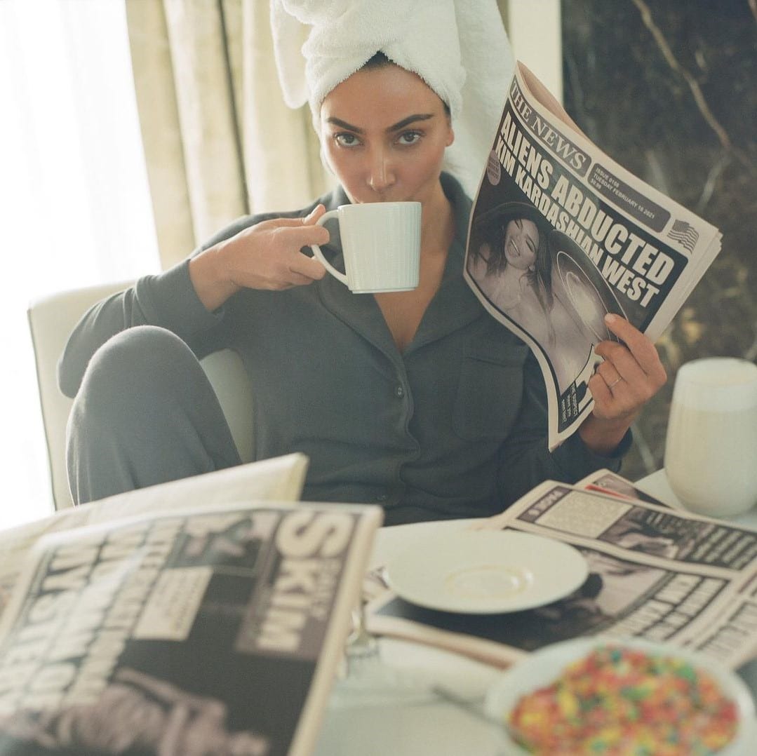 kim kardashian skims pj sleep kampany