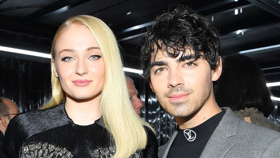 joe jonas sophie turner %C3%B6sszah%C3%A1zasodtak