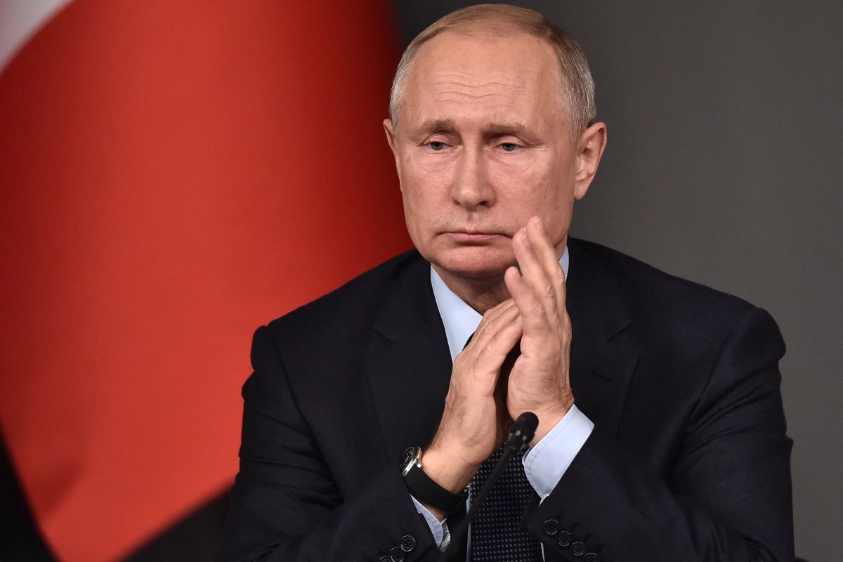 vlagyimir putyin orosz internet le%C3%A1ll%C3%ADt%C3%A1sa