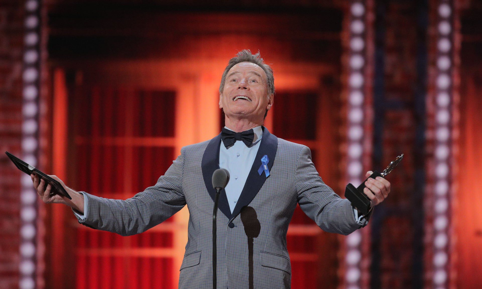 Bryan Cranston tony d%C3%ADj 2019 tony awards