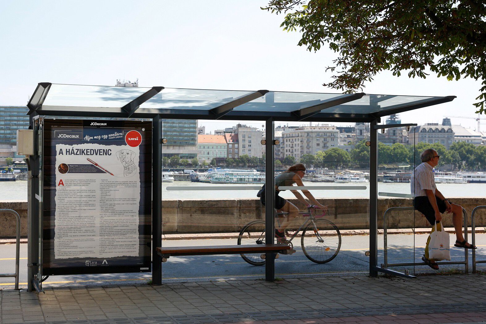 JCDecaux %C3%A1lljon meg egy novell%C3%A1ra2