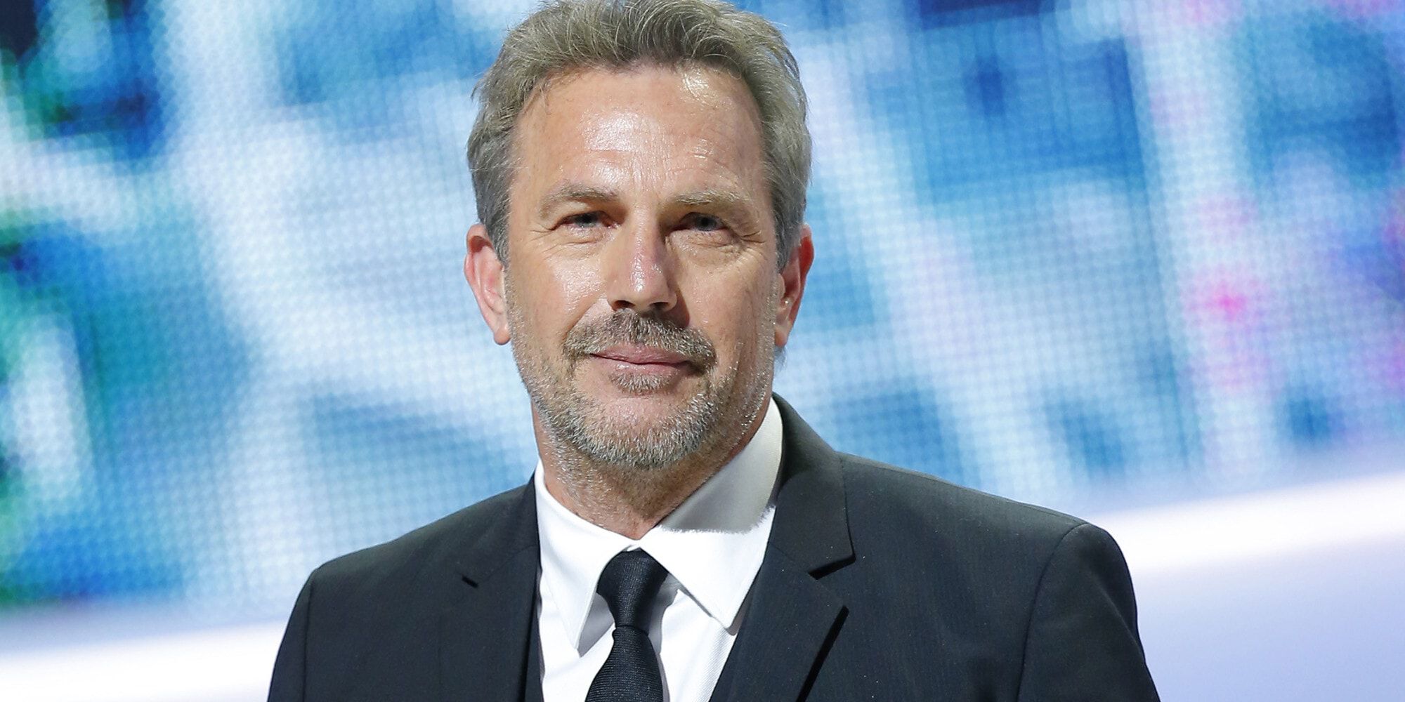kevin costner t%C3%B6bb mint test%C5%91r 2