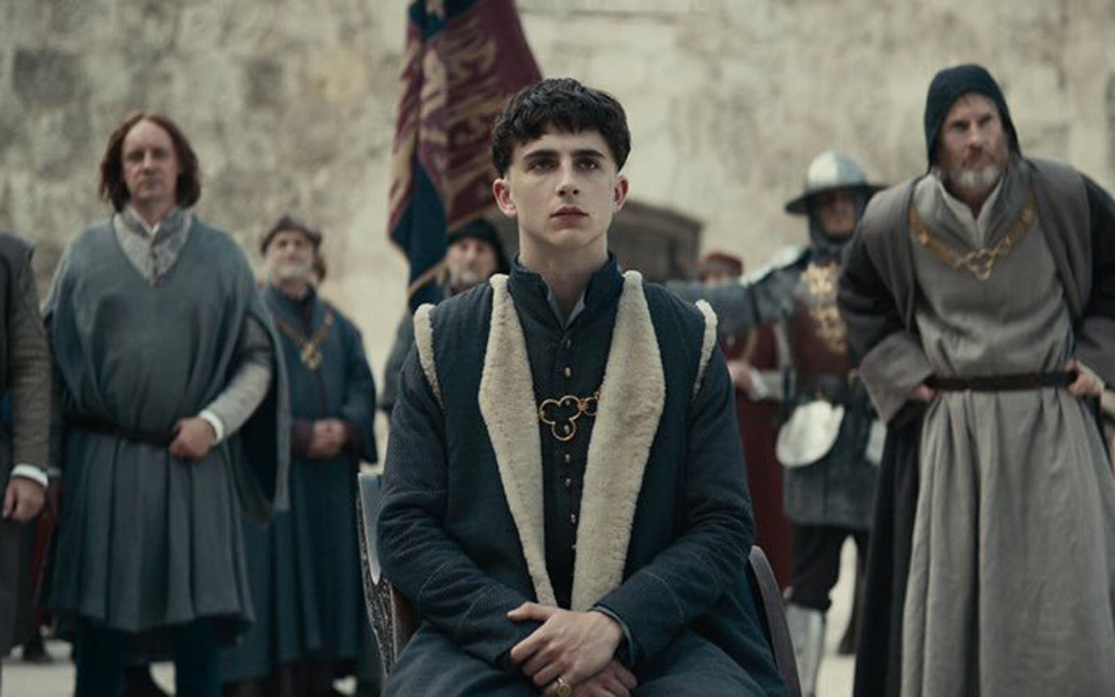 Timoth%C3%A9e Chalamet the king