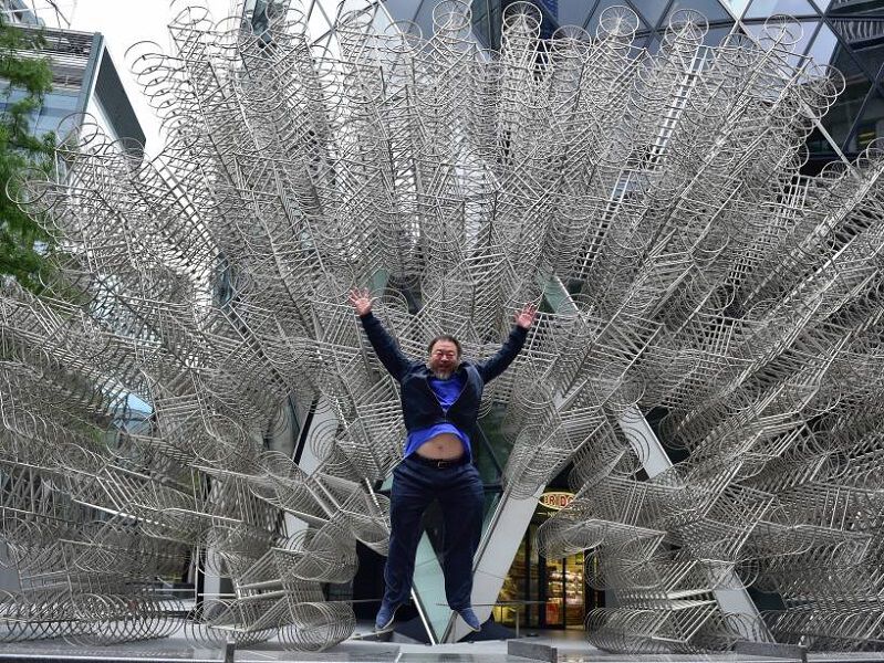 ai weiwei elk%C3%B6lt%C3%B6zik ai vej vej elk%C3%B6lt%C3%B6zik