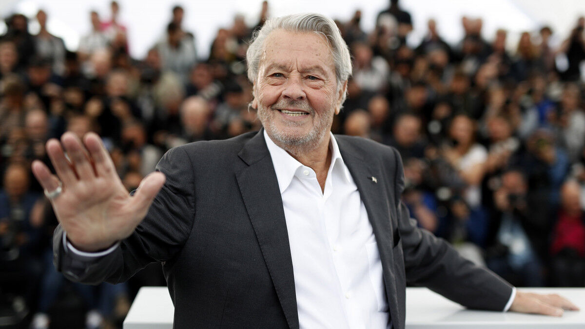 alain delon agyv%C3%A9rz%C3%A9s alain delon betegs%C3%A9ge