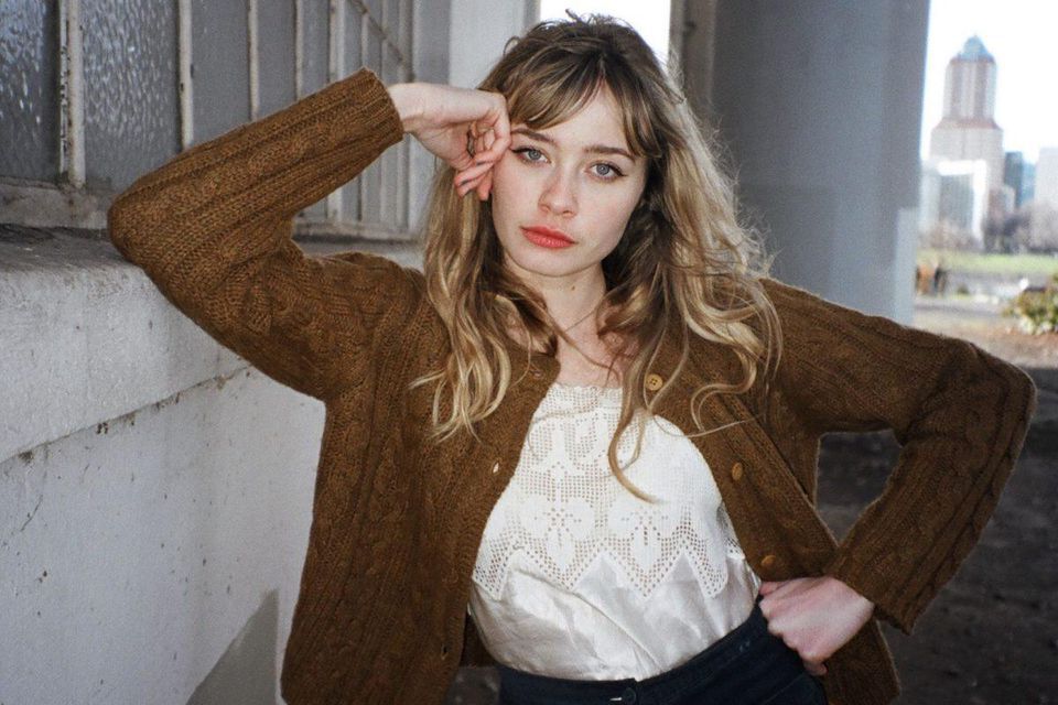 alexandra savior %C3%BAj klipp