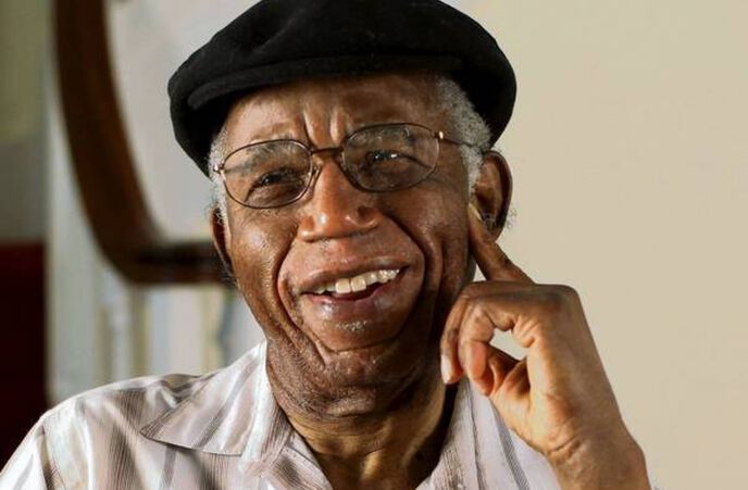 achebe sz%C3%A9thull%C3%B3 vil%C3%A1gok