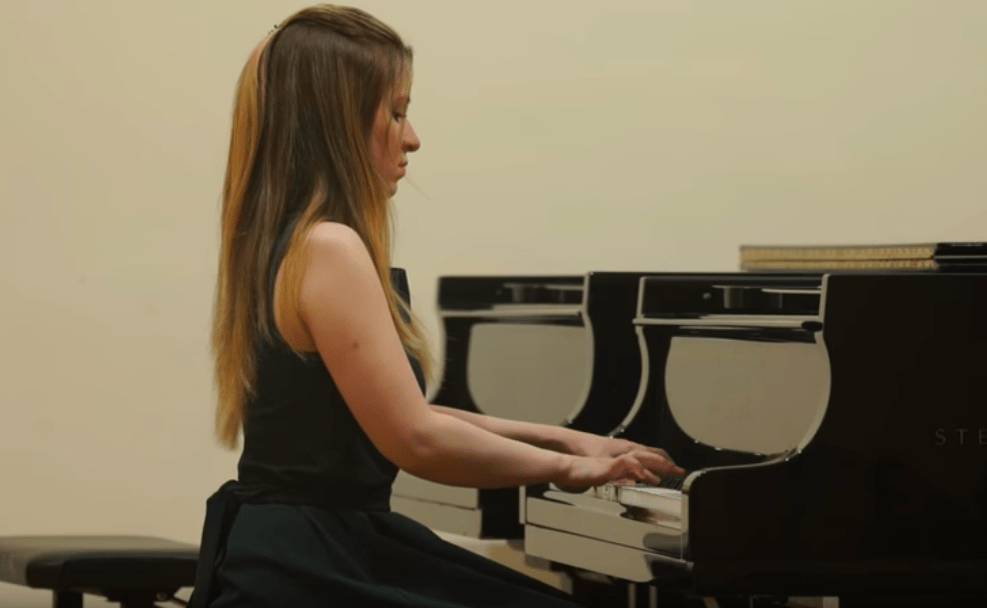 Elina Valijeva Orosz Nő Zongoraművész Budapesten Meghalt