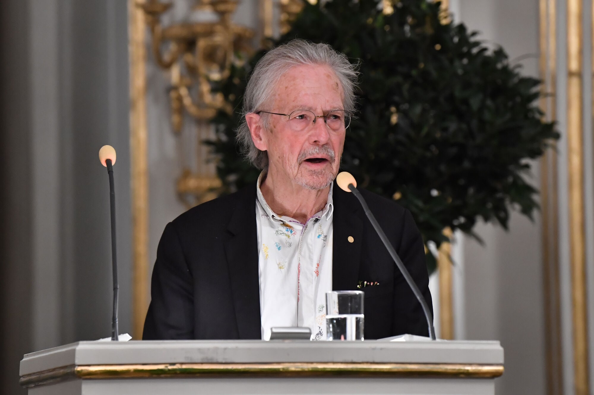 Peter Handke Nobel Díj 2019 Tüntetés