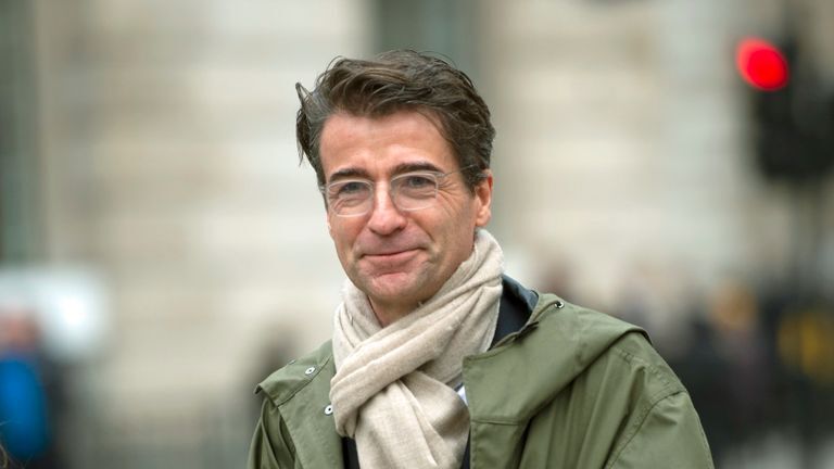 ulrich engler divattervez%C5%91 megvert%C3%A9k brit kir%C3%A1lyi opera