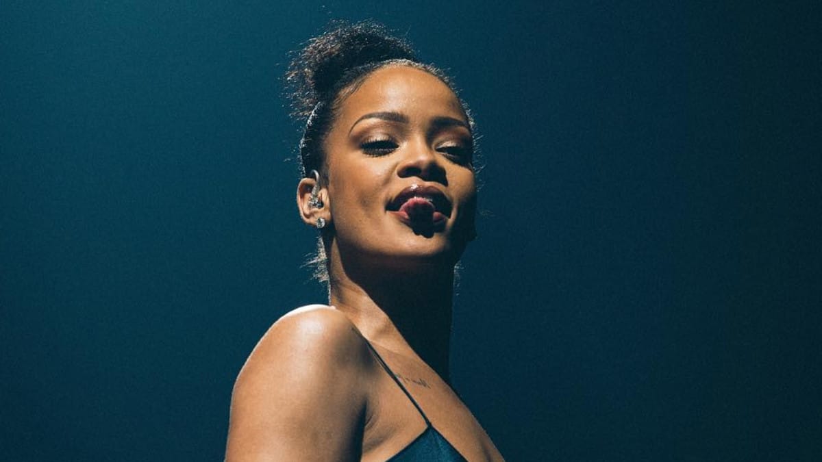 Rihanna Smink Nélkül Új Album R9
