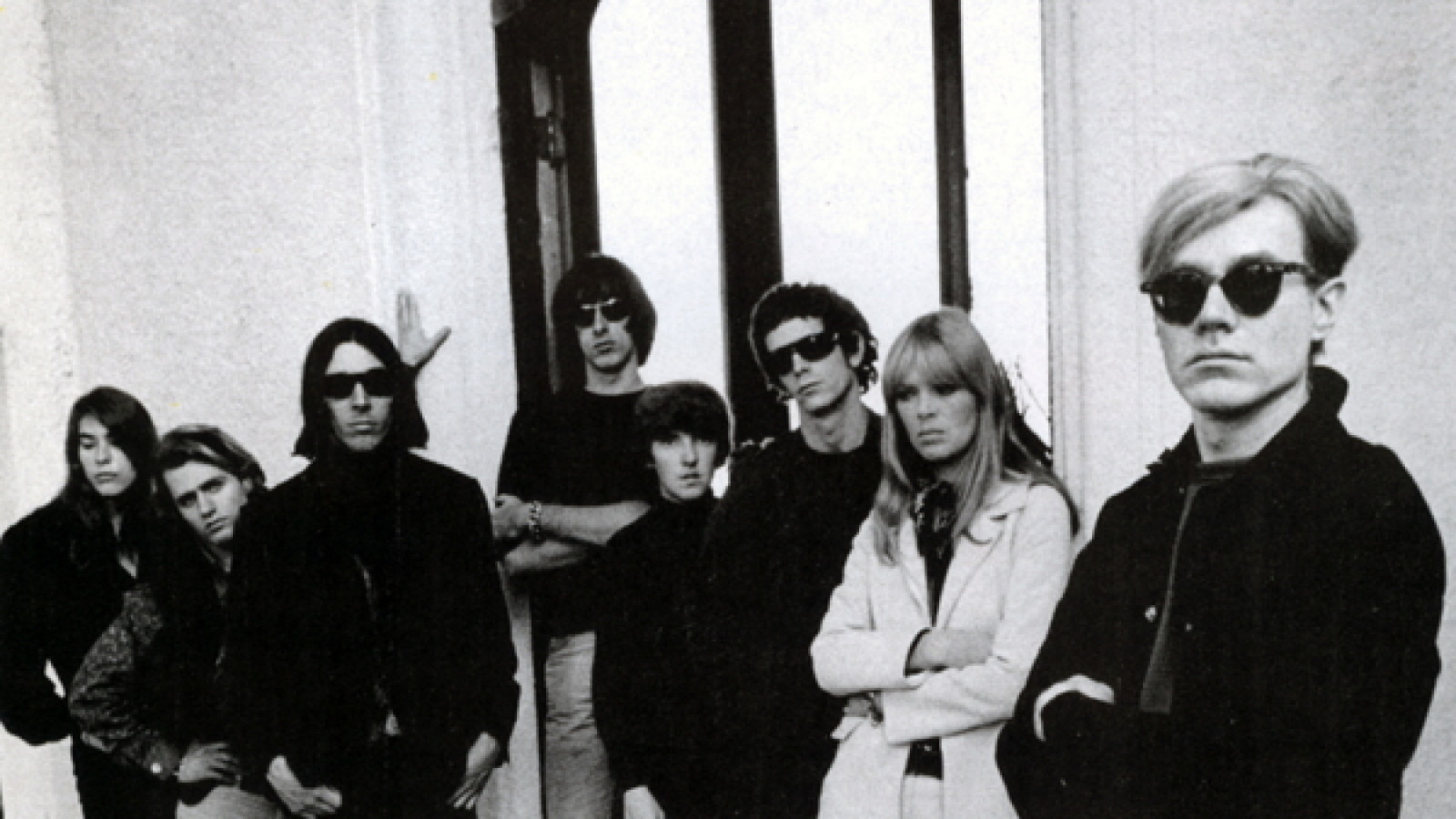 andy warhol es a velvet underground