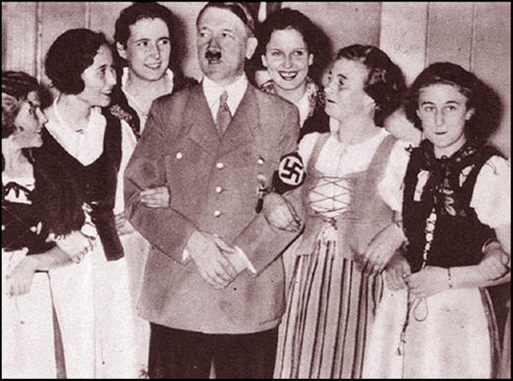 Hitler Es A Nok