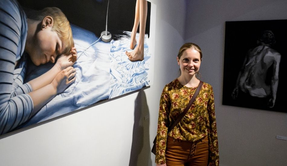 Czene Márta festőművész kapta az idei Táblaképfestészeti Biennálé fődíját