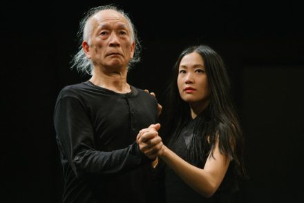 Kaori Ito szavak helyett a mozdulatot választotta – Kaori Ito: Táncolok a Trafóban