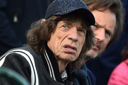 Mick Jagger orvosi kezelése miatt több Rolling Stones-koncert elmarad