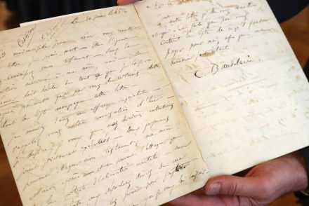 75 millióért kelt el az a búcsú levél, ami az egyik legnagobb hatású francia költőé