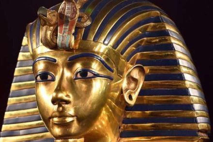 Lopott egyiptomi műkincseket próbáltak eladni Londonban