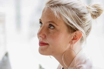 Ott Anna, a Hadik művészeti vezetője: „Szerettem volna szembemenni azzal a sztereotípiával, hogy a művész elérhetetlen”
