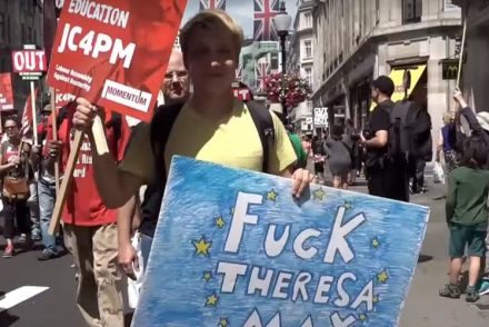 Több százezren tüntettek a Brexit ellen Londonban