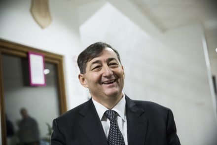 Mészáros jelenléte miatt nem fotózhatta testvérét a diplomaosztón?